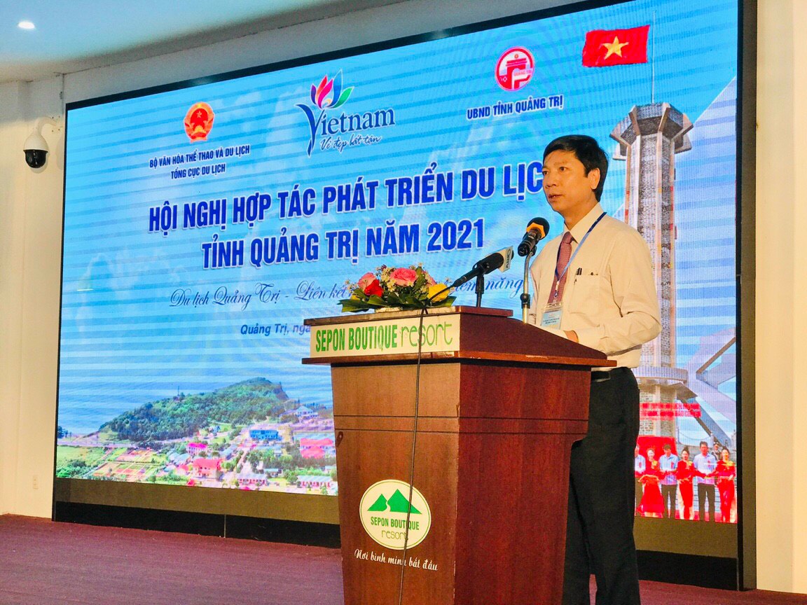 Ông Hoàng Nam, Phó Chủ tịch UBND tỉnh Quảng Trị phát biểu khai mạc hội nghị